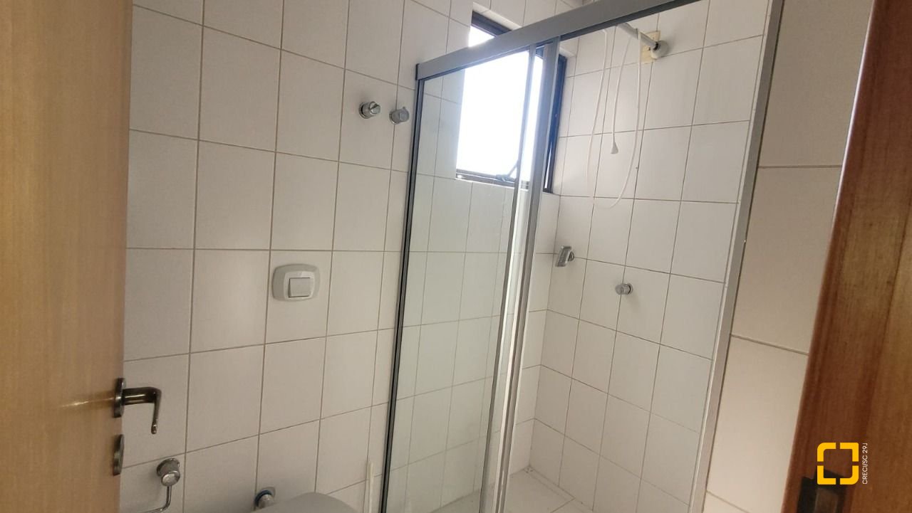 Apartamento com 166m², 6 quartos (sendo 2 suítes), 2 garagens, no bairro Agronômica em Florianópolis