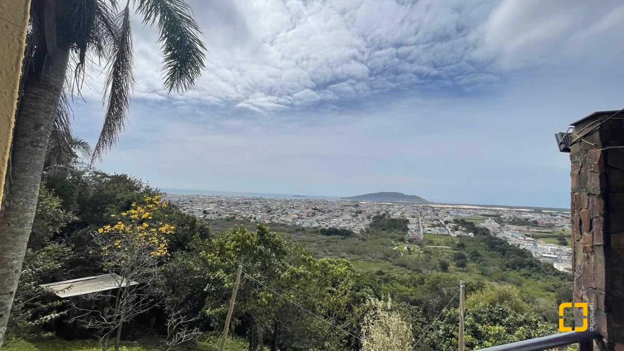 Casa com 458m², 4 quartos, no bairro Vargem do Bom Jesus em Florianópolis