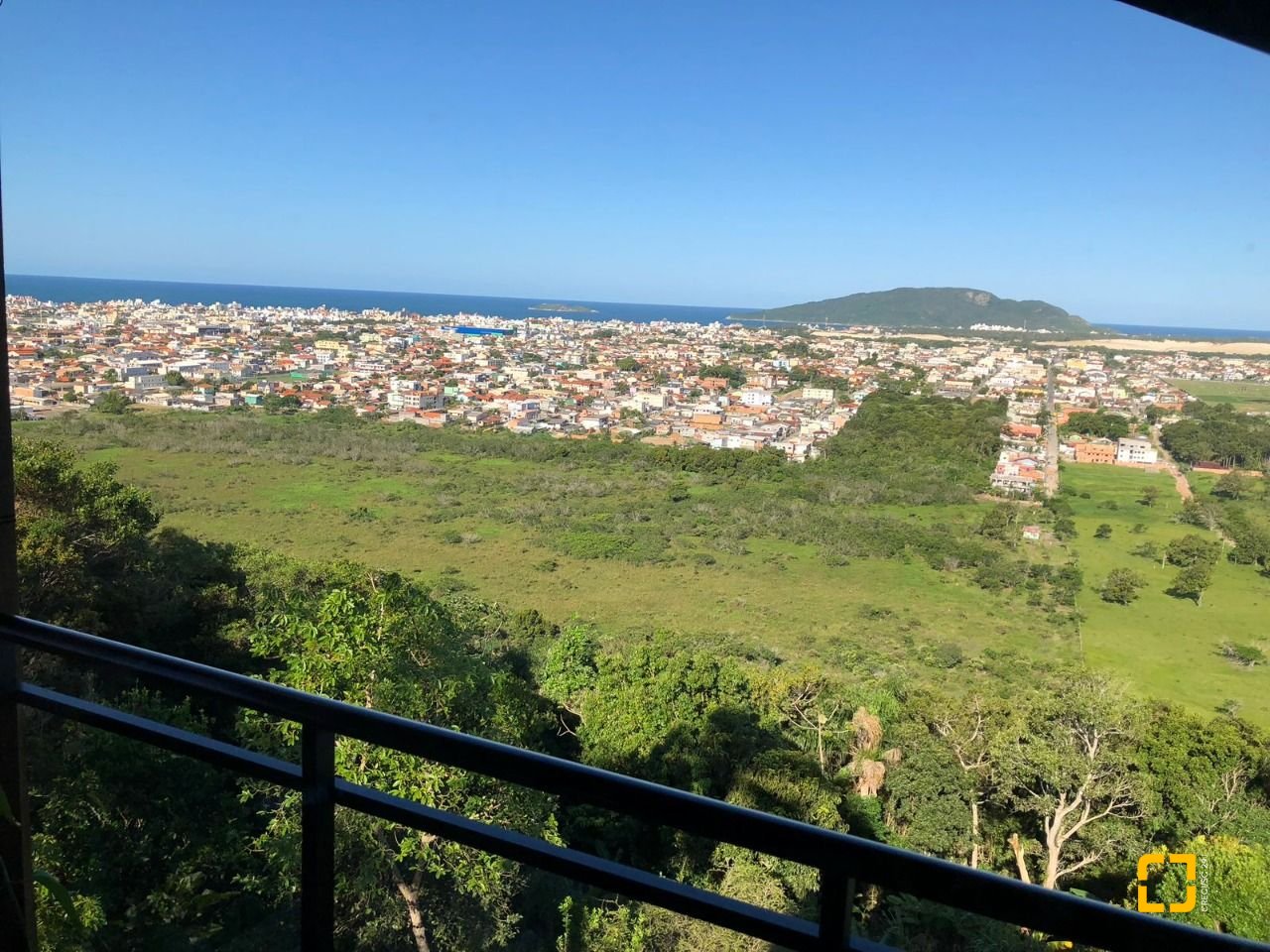 Casa com 458m², 4 quartos, no bairro Vargem do Bom Jesus em Florianópolis