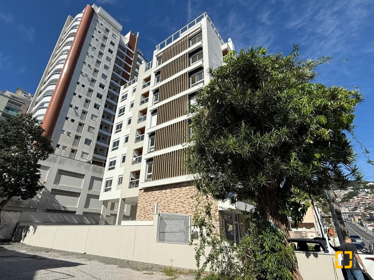 Apartamento com 65m², 3 quartos (sendo 1 suíte), 1 garagem, no bairro Beiramar em Florianópolis
