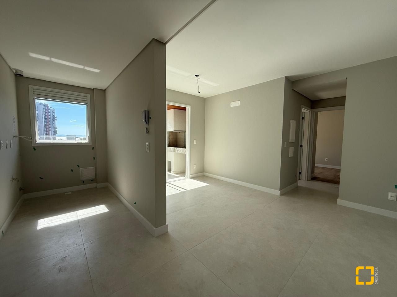 Apartamento com 65m², 3 quartos (sendo 1 suíte), 1 garagem, no bairro Beiramar em Florianópolis