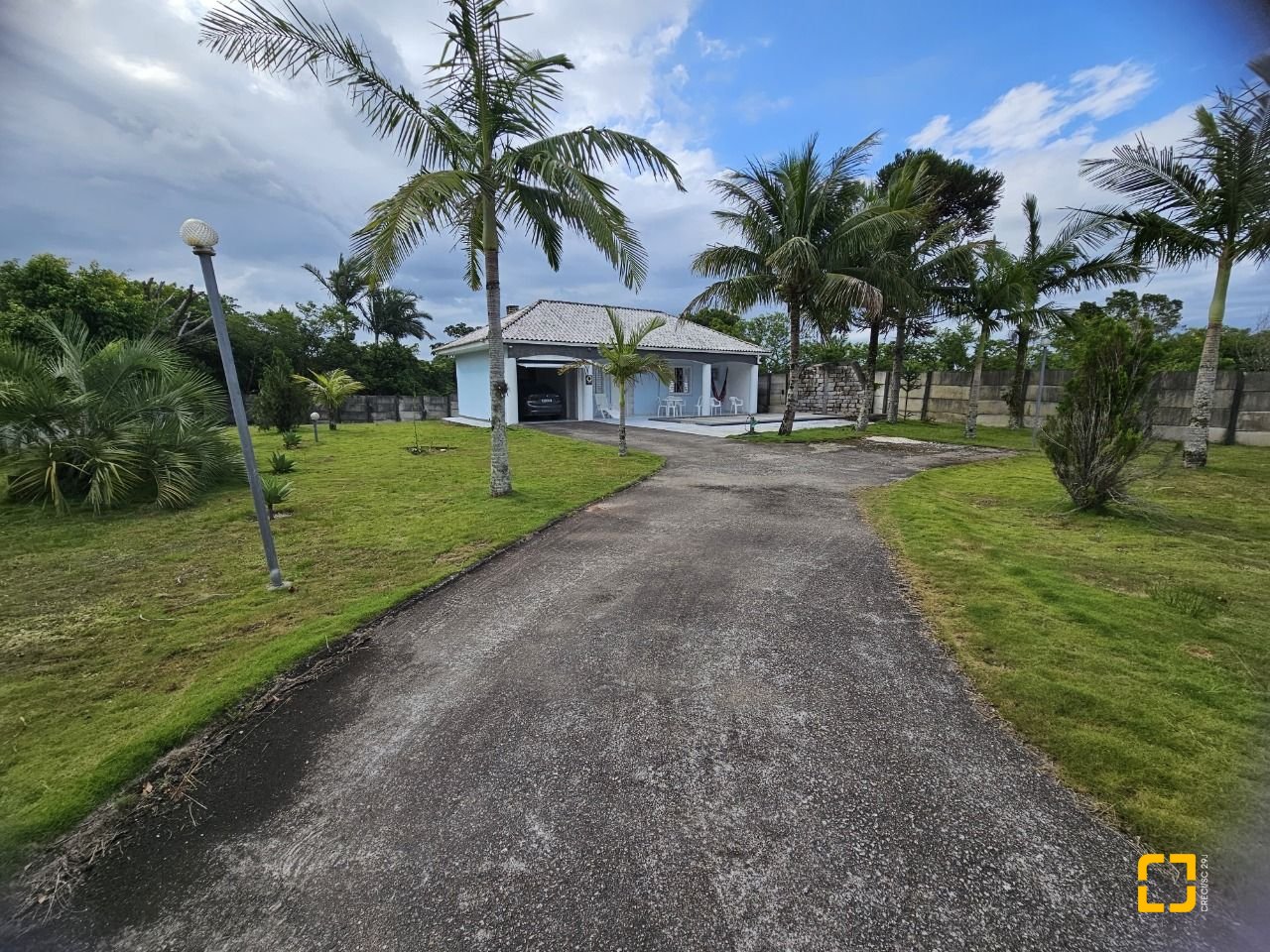 Terreno com 6431m², no bairro Campeche em Florianópolis