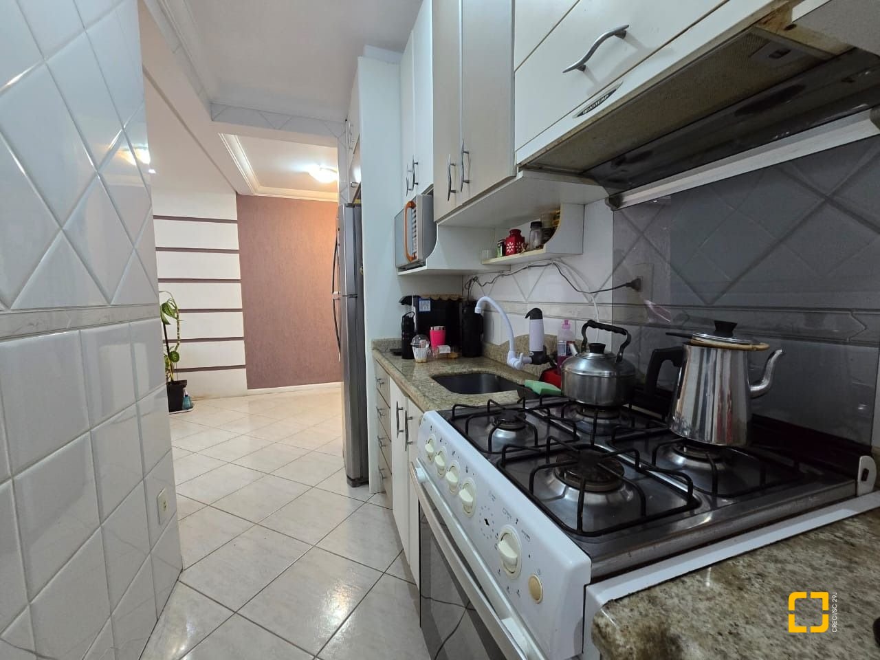 Apartamento com 64m², 2 quartos, 1 garagem, no bairro Kobrasol em São José