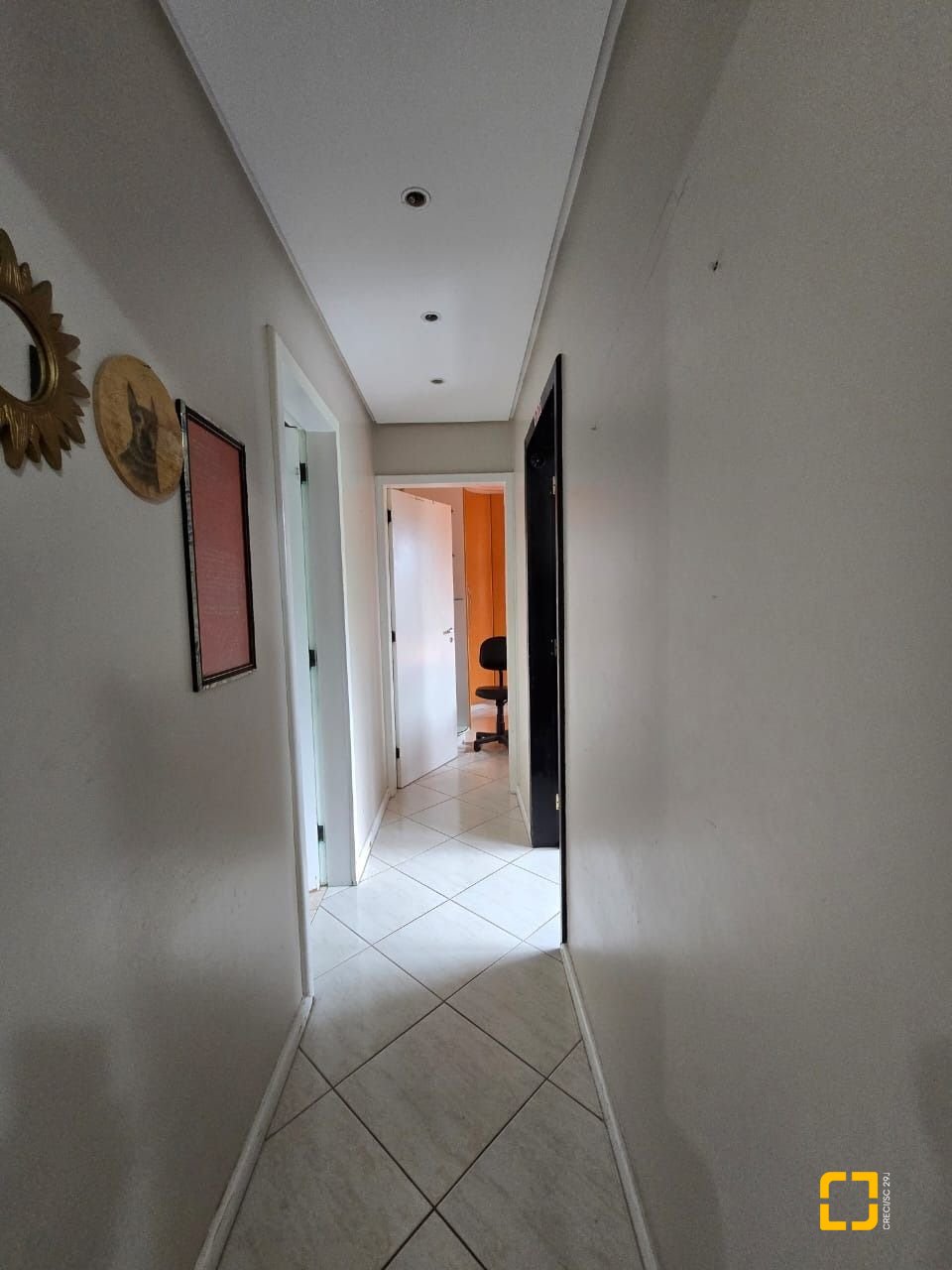 Apartamento com 64m², 2 quartos, 1 garagem, no bairro Kobrasol em São José