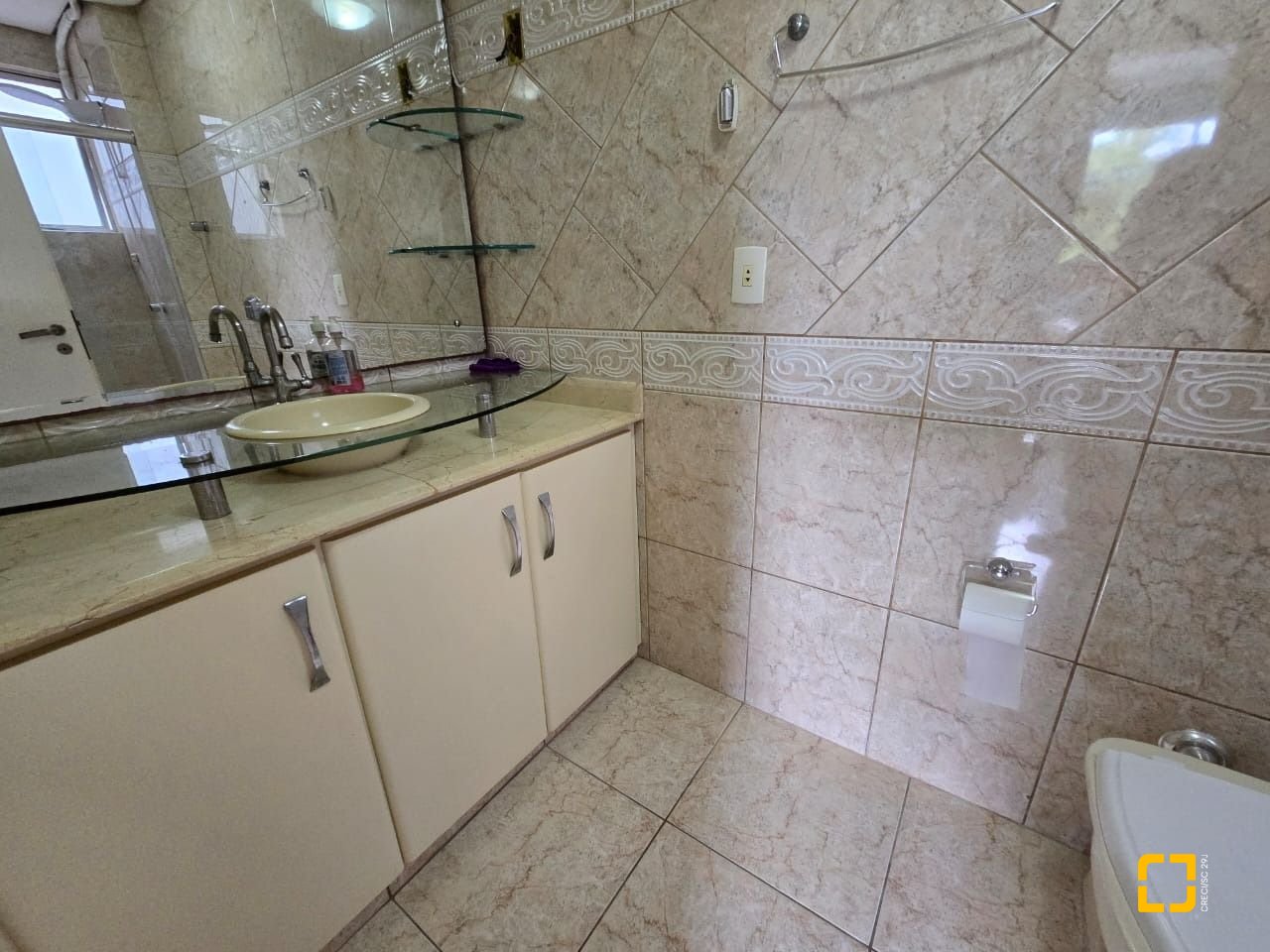 Apartamento com 64m², 2 quartos, 1 garagem, no bairro Kobrasol em São José