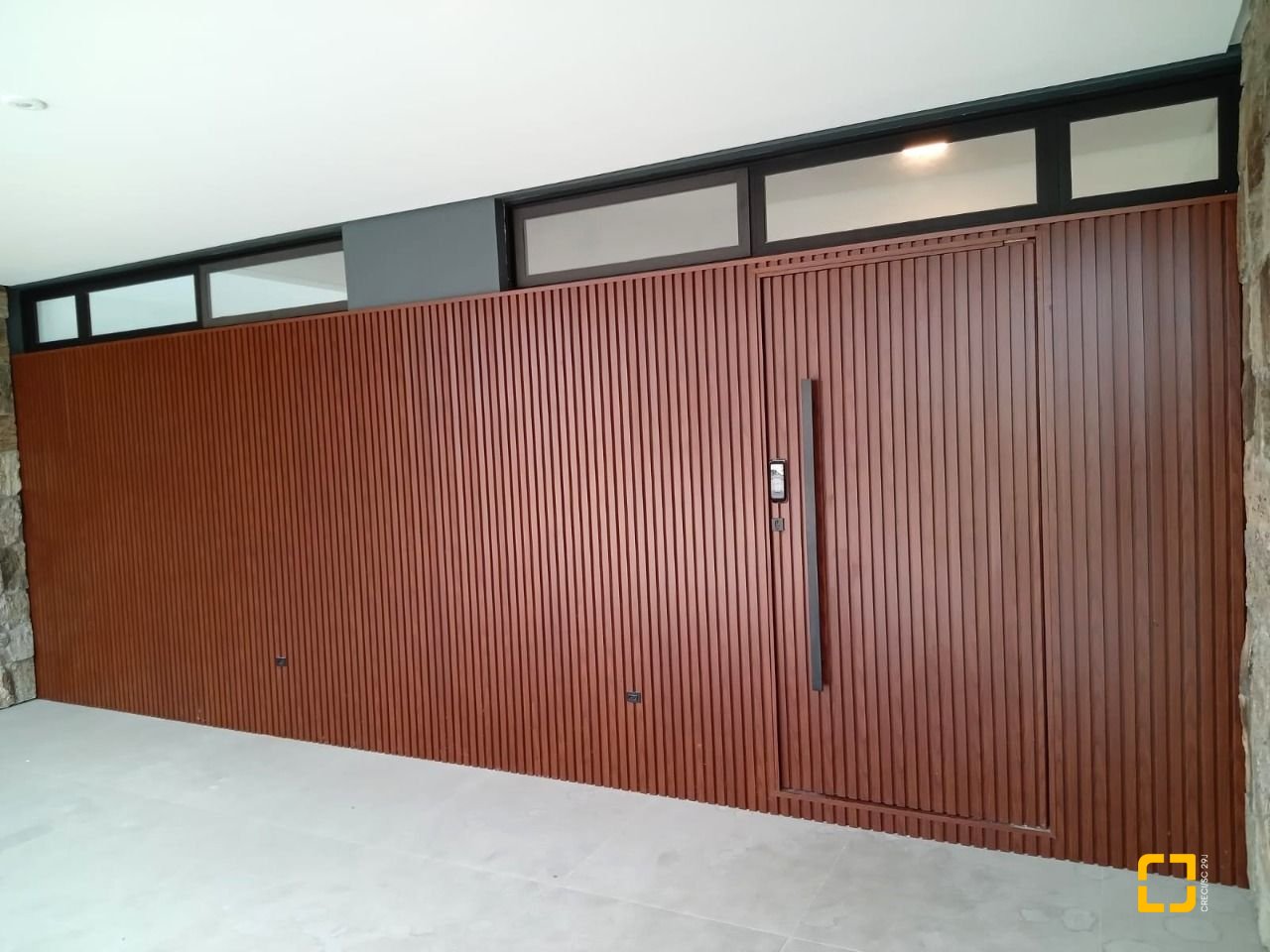 Casa de Condomínio com 216m², 3 quartos (sendo 1 suíte), 2 garagens, no bairro Beira Rio em Biguaçu