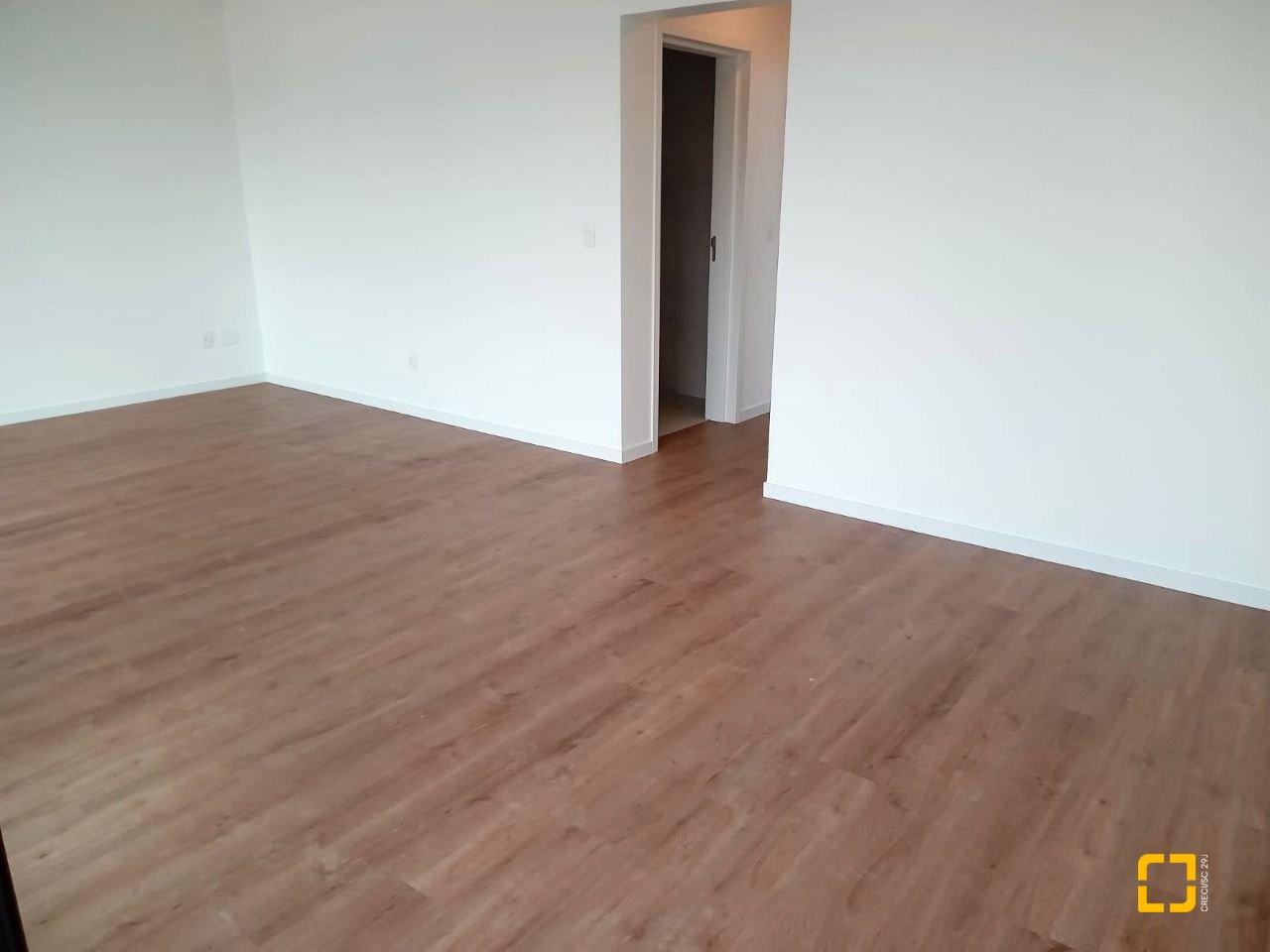 Casa de Condomínio com 216m², 3 quartos (sendo 1 suíte), 2 garagens, no bairro Beira Rio em Biguaçu