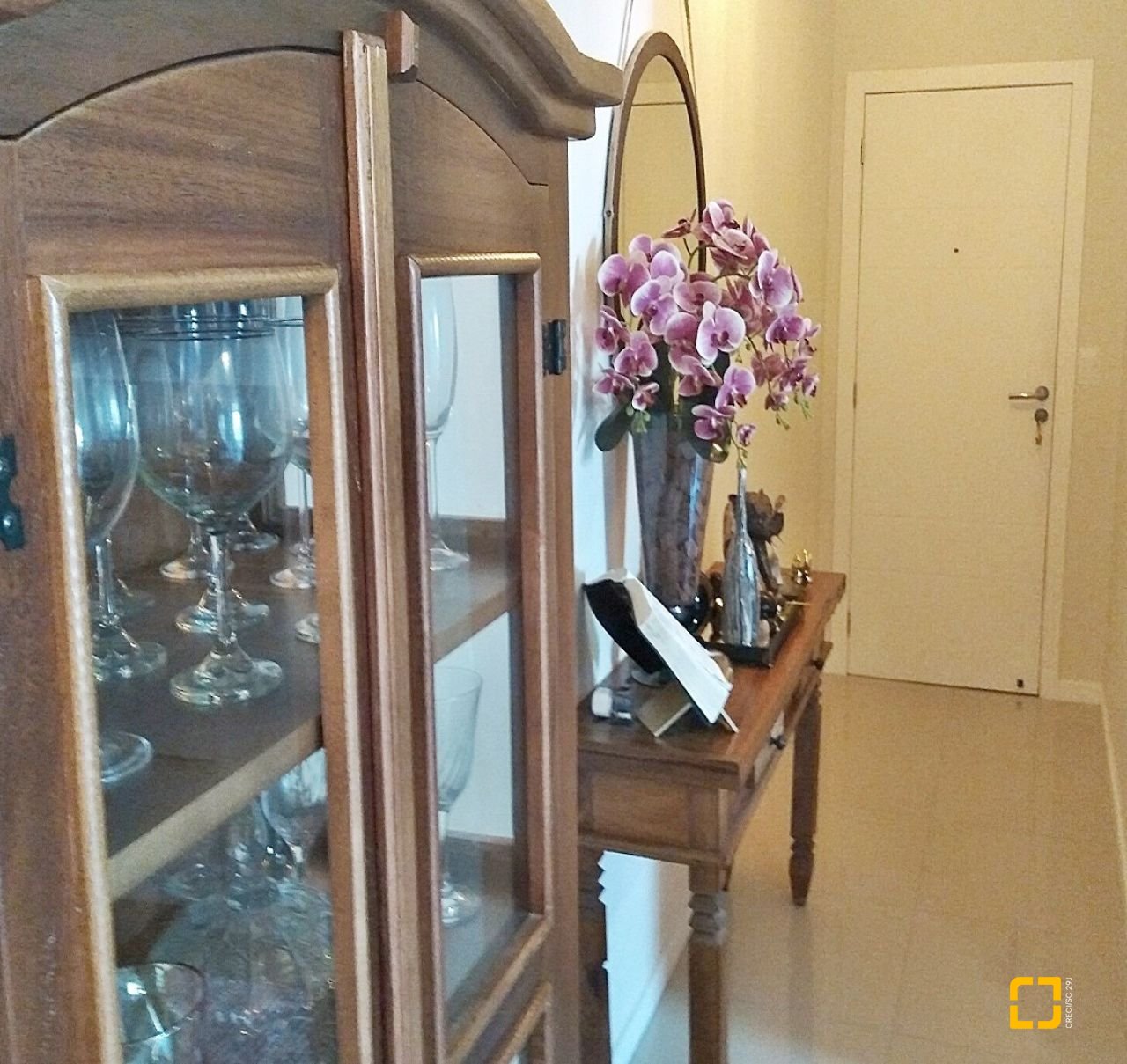 Apartamento com 92m², 3 quartos (sendo 1 suíte), 1 garagem, no bairro Barreiros em São José