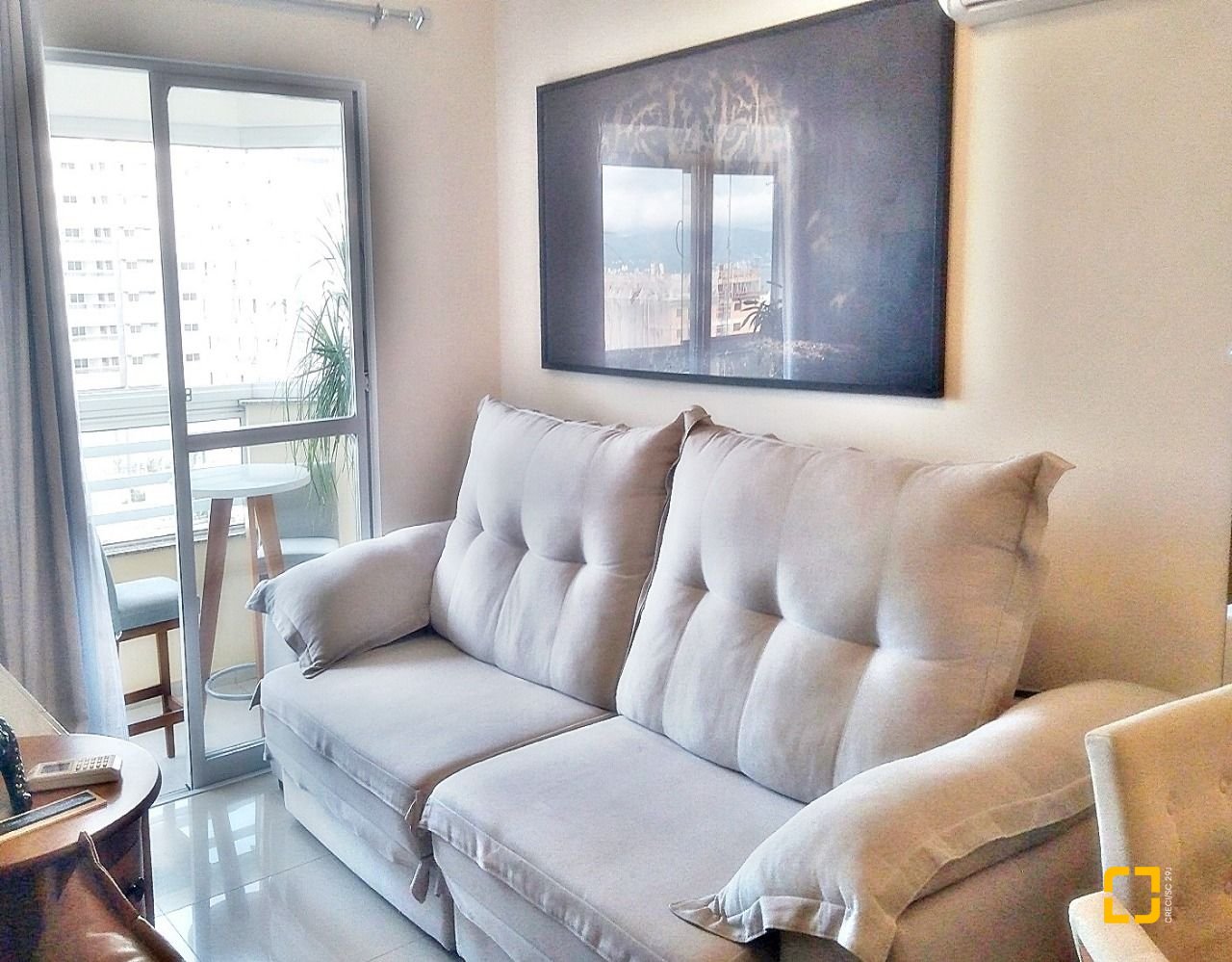 Apartamento com 92m², 3 quartos (sendo 1 suíte), 1 garagem, no bairro Barreiros em São José