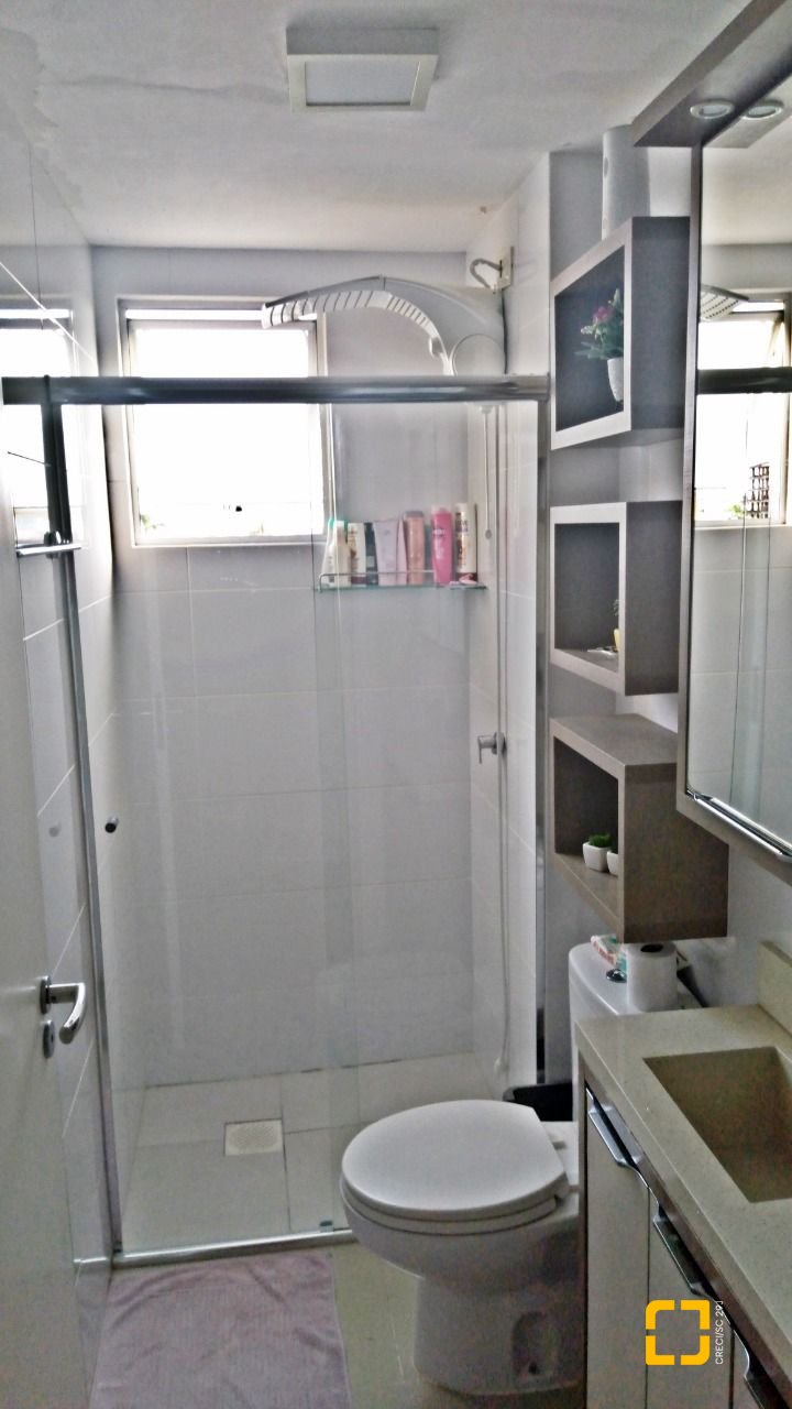 Apartamento com 92m², 3 quartos (sendo 1 suíte), 1 garagem, no bairro Barreiros em São José