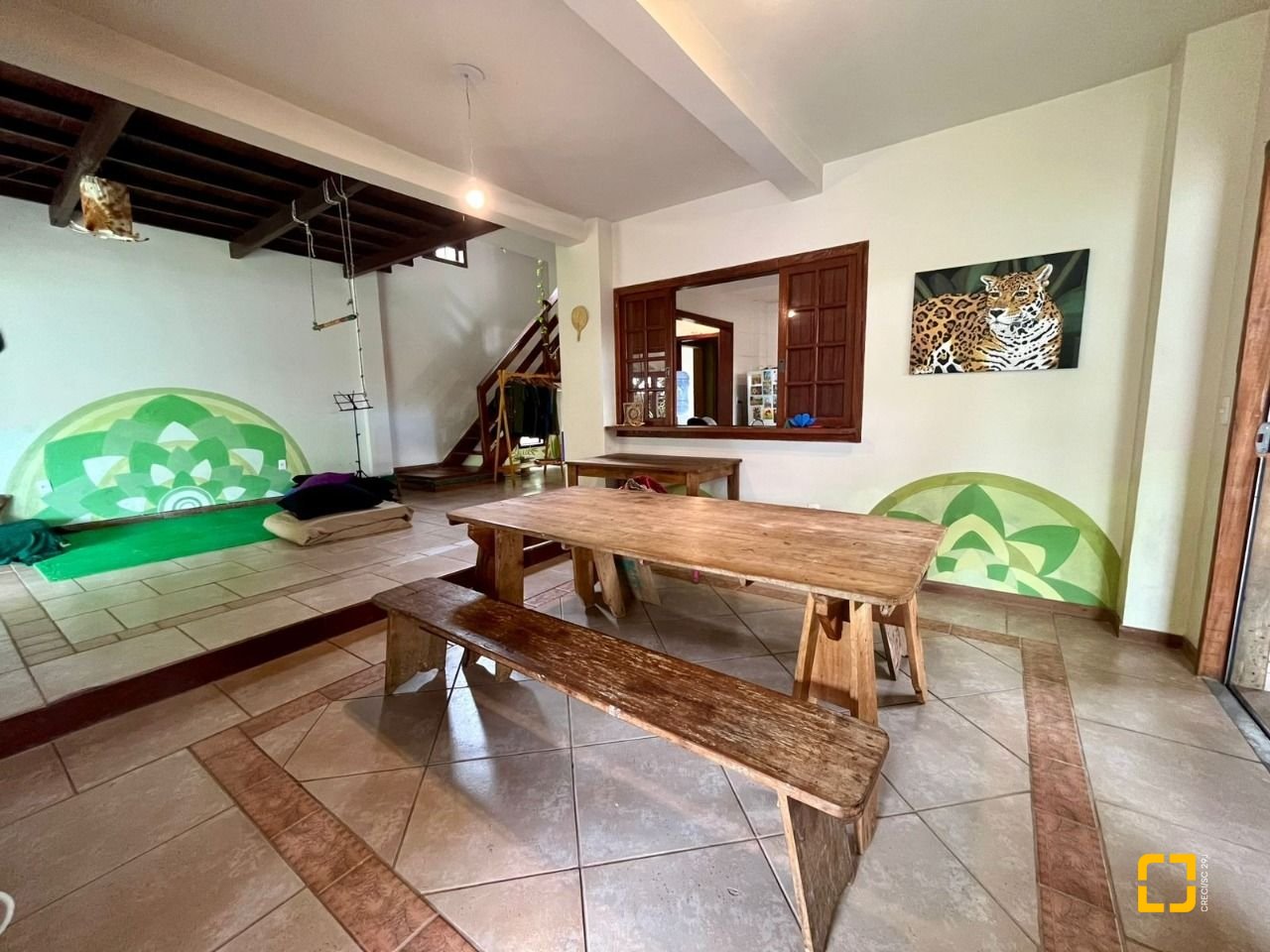 Casa com 220m², 7 quartos (sendo 1 suíte), 3 garagens, no bairro Rio Tavares em Florianópolis