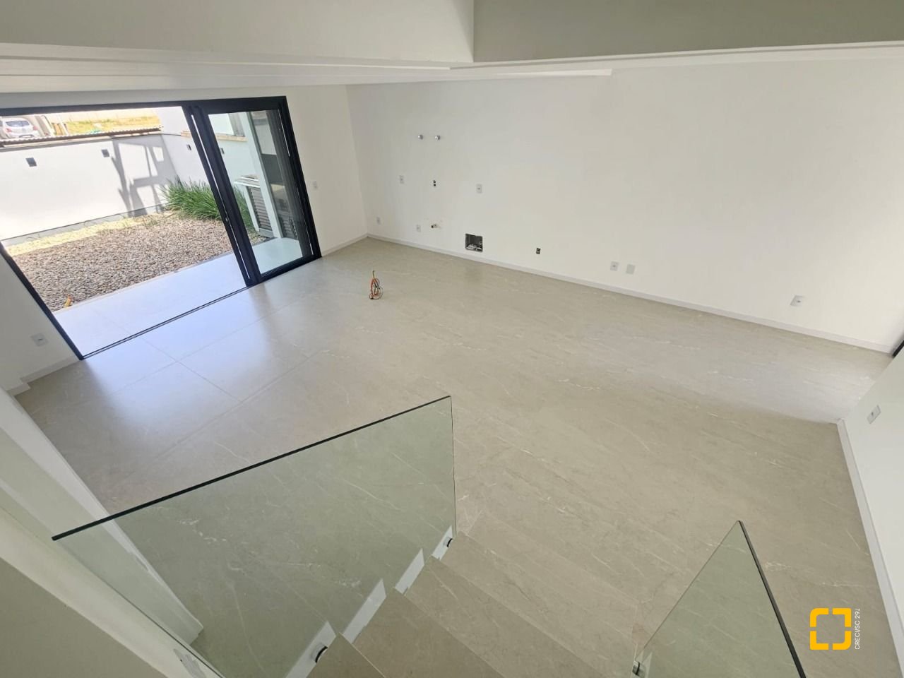 Casa de Condomínio com 179m², 4 quartos (sendo 1 suíte), 2 garagens, no bairro Beira Rio em Biguaçu