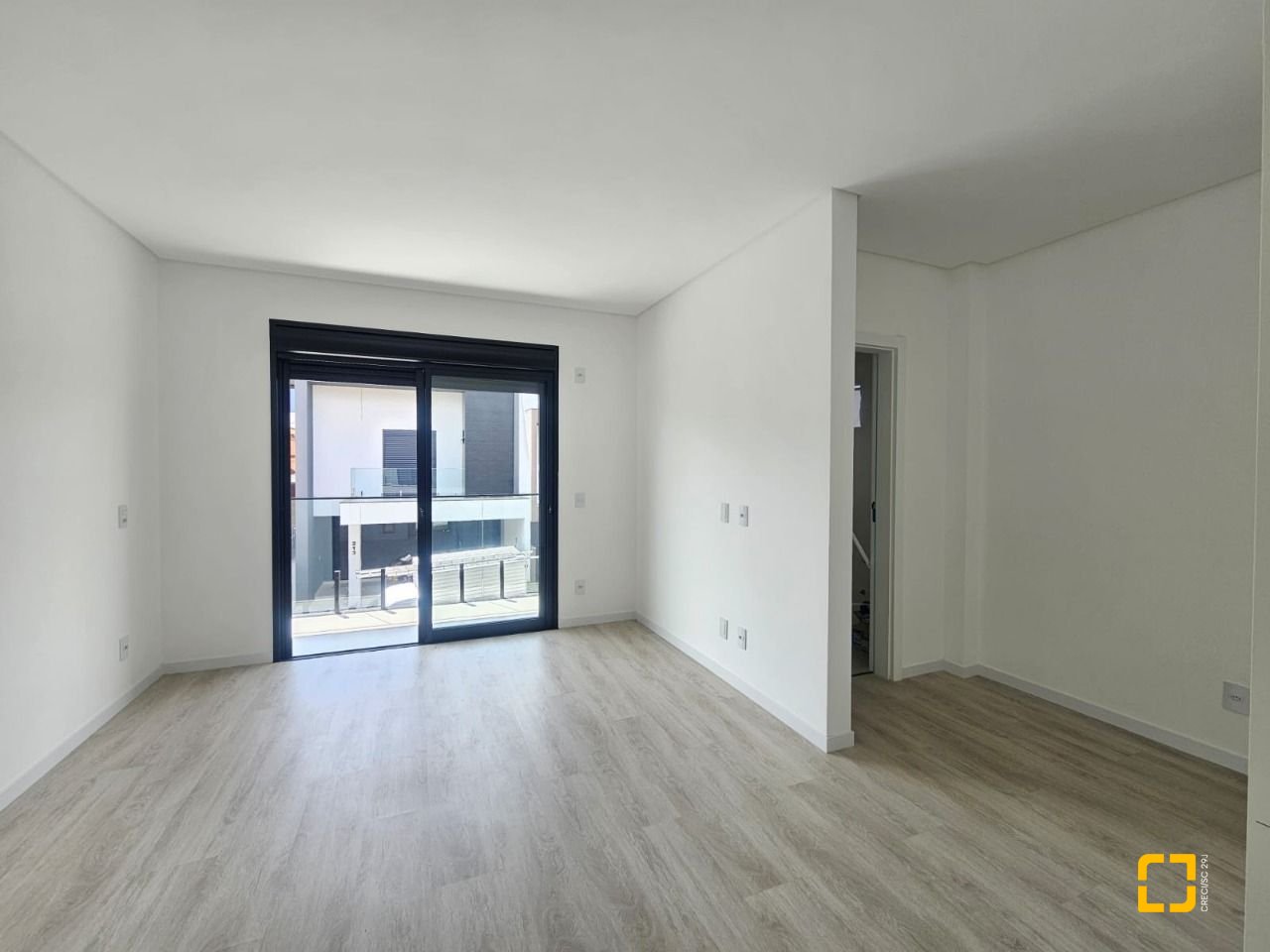 Casa de Condomínio com 179m², 4 quartos (sendo 1 suíte), 2 garagens, no bairro Beira Rio em Biguaçu