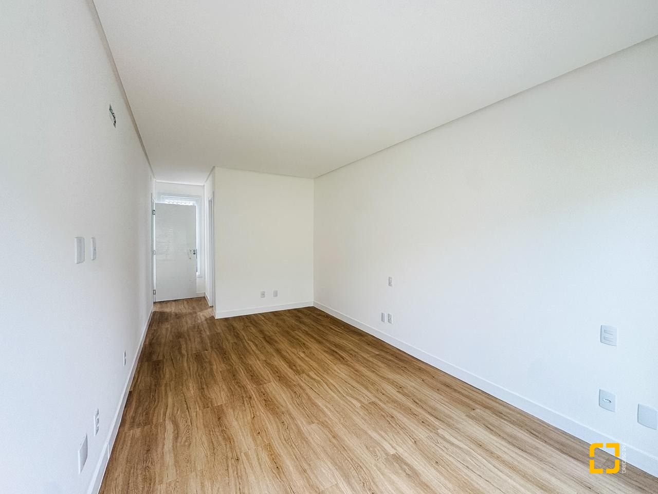 Casa com 123m², 4 quartos (sendo 1 suíte), 1 garagem, no bairro Campeche em Florianópolis