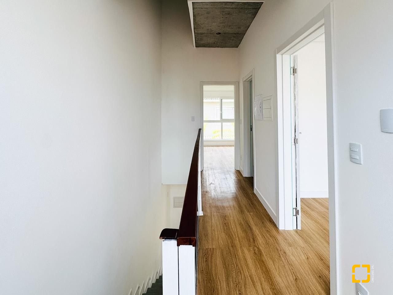 Casa com 123m², 4 quartos (sendo 1 suíte), 1 garagem, no bairro Campeche em Florianópolis