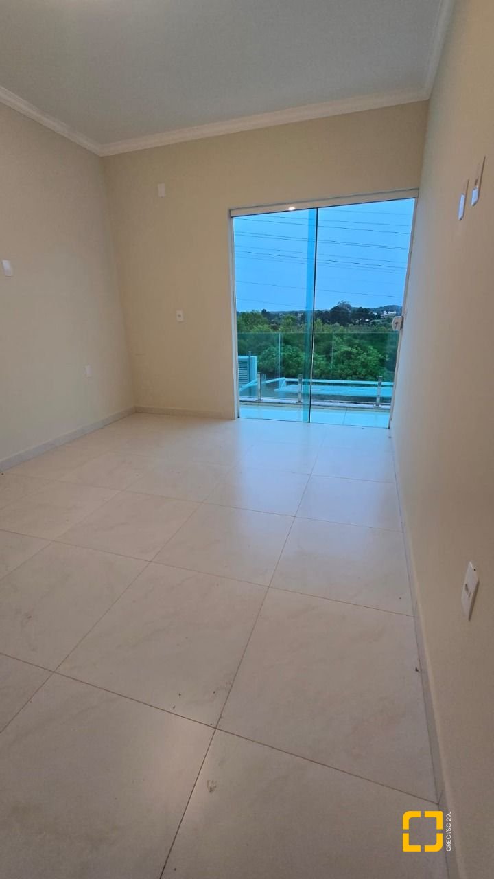 Casa com 80m², 2 quartos, 1 garagem, no bairro Rio Vermelho em Florianópolis