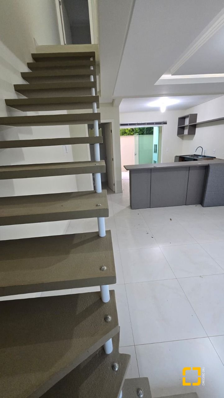 Casa com 80m², 2 quartos, 1 garagem, no bairro Rio Vermelho em Florianópolis
