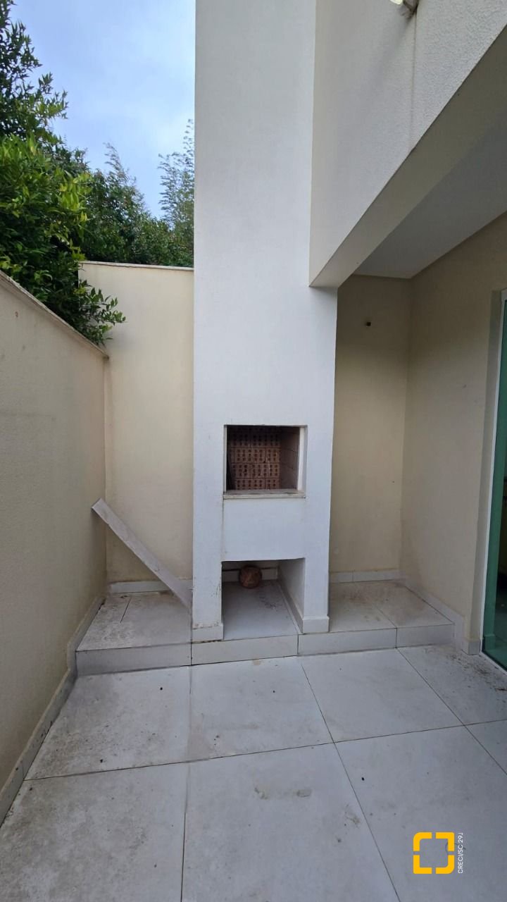 Casa com 80m², 2 quartos, 1 garagem, no bairro Rio Vermelho em Florianópolis