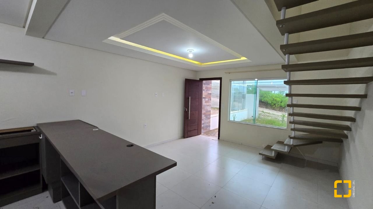 Casa com 80m², 2 quartos, 1 garagem, no bairro Rio Vermelho em Florianópolis
