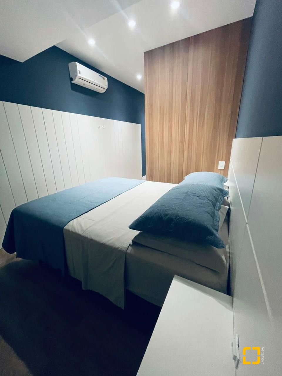Cobertura com 318m², 8 quartos (sendo 4 suítes), 3 garagens, no bairro Cachoeira do Bom Jesus em Florianópolis