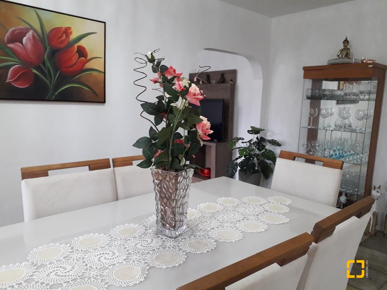 Casa com 153m², 2 quartos (sendo 1 suíte), 2 garagens, no bairro Barreiros em São José