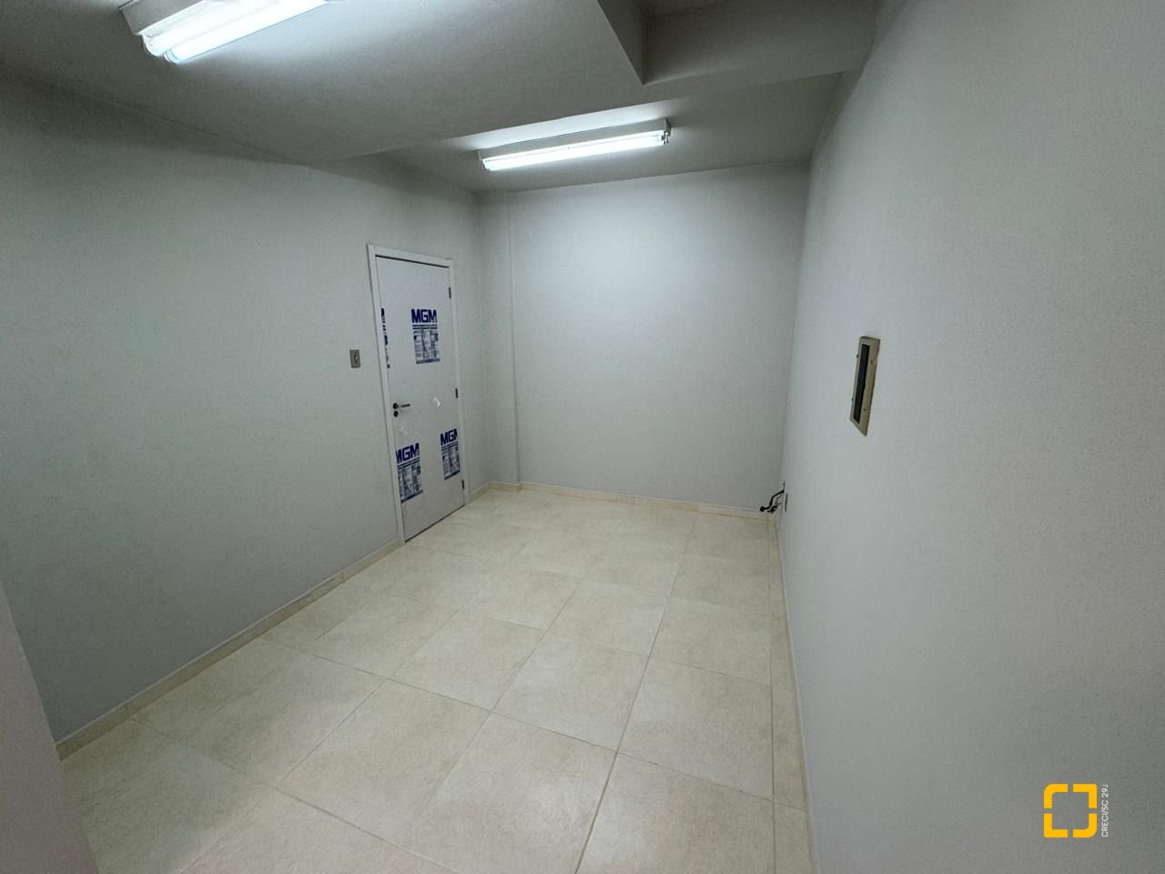 Sala com 34m², no bairro Centro em Florianópolis