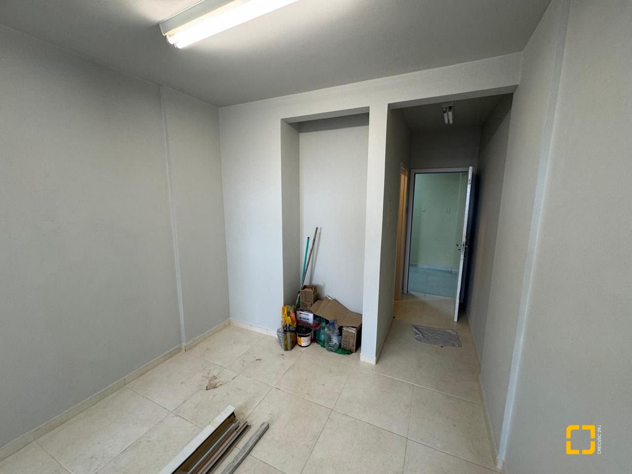 Sala com 34m², no bairro Centro em Florianópolis