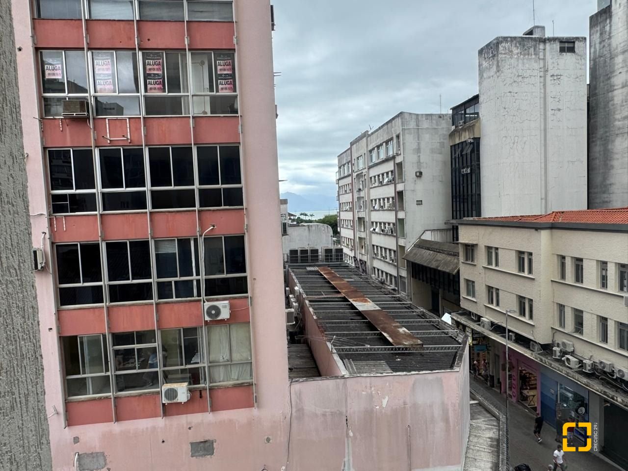 Sala com 34m², no bairro Centro em Florianópolis