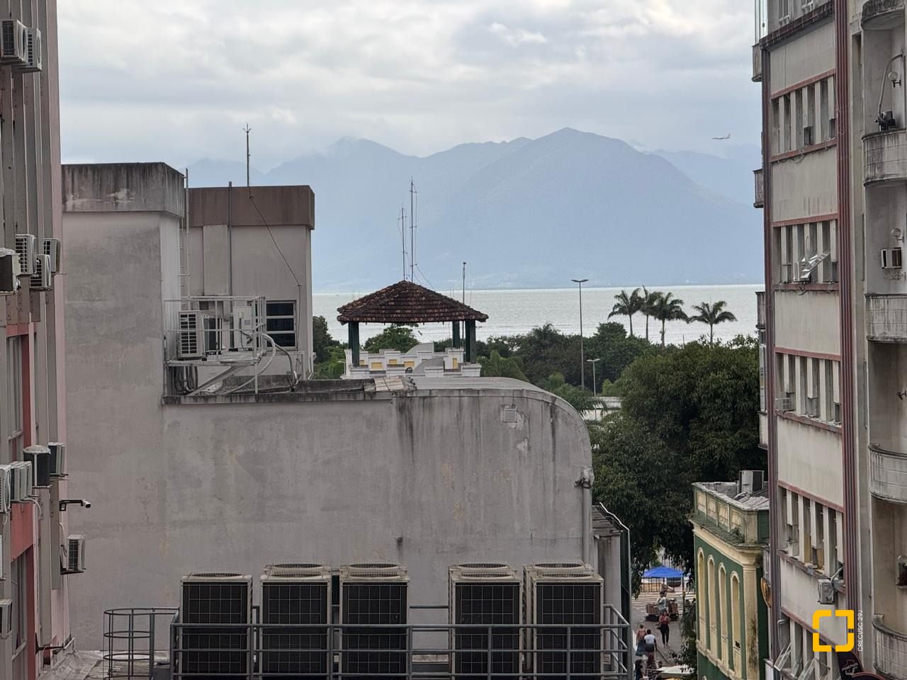 Sala com 34m², no bairro Centro em Florianópolis