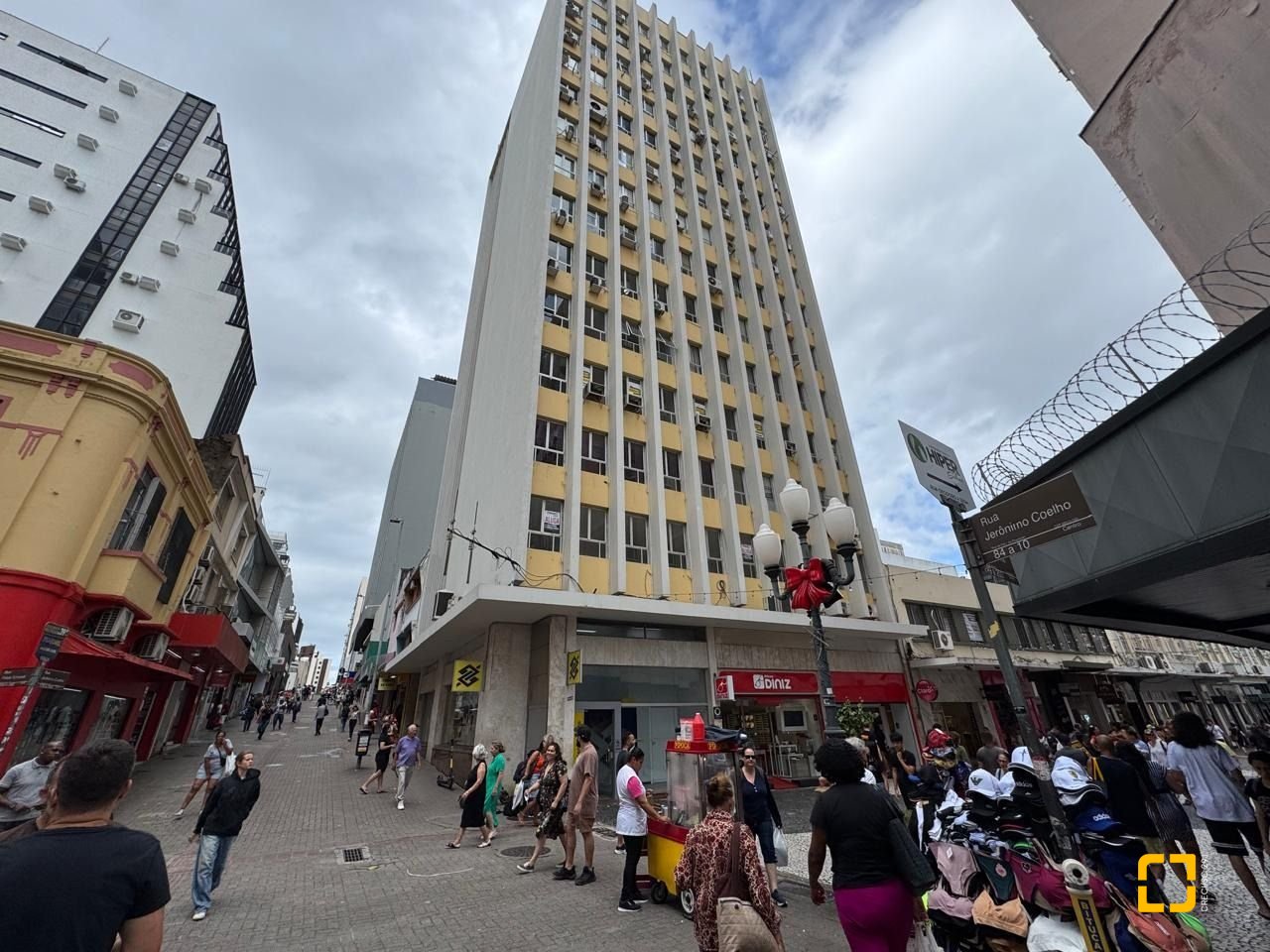 Sala com 34m², no bairro Centro em Florianópolis