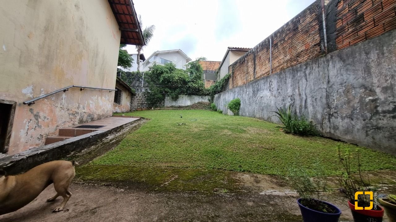 Casa com 274m², 8 quartos (sendo 3 suítes), 4 garagens, no bairro Itaguaçu em Florianópolis