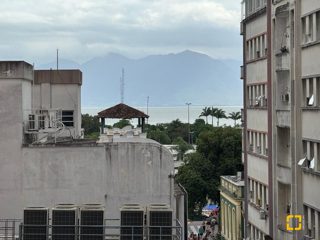 Sala com 43m², no bairro Centro em Florianópolis