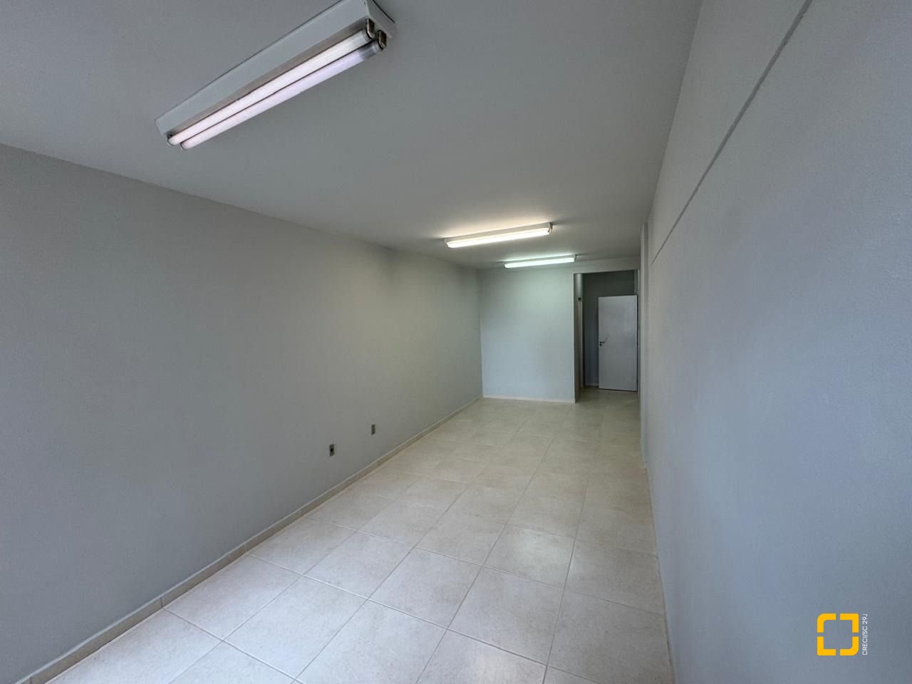 Sala com 43m², no bairro Centro em Florianópolis