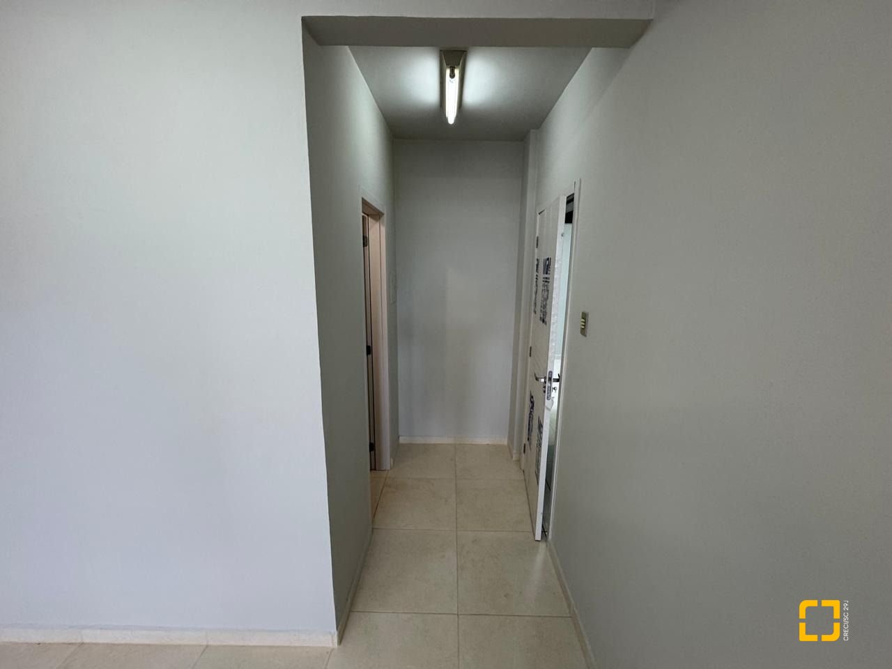 Sala com 43m², no bairro Centro em Florianópolis