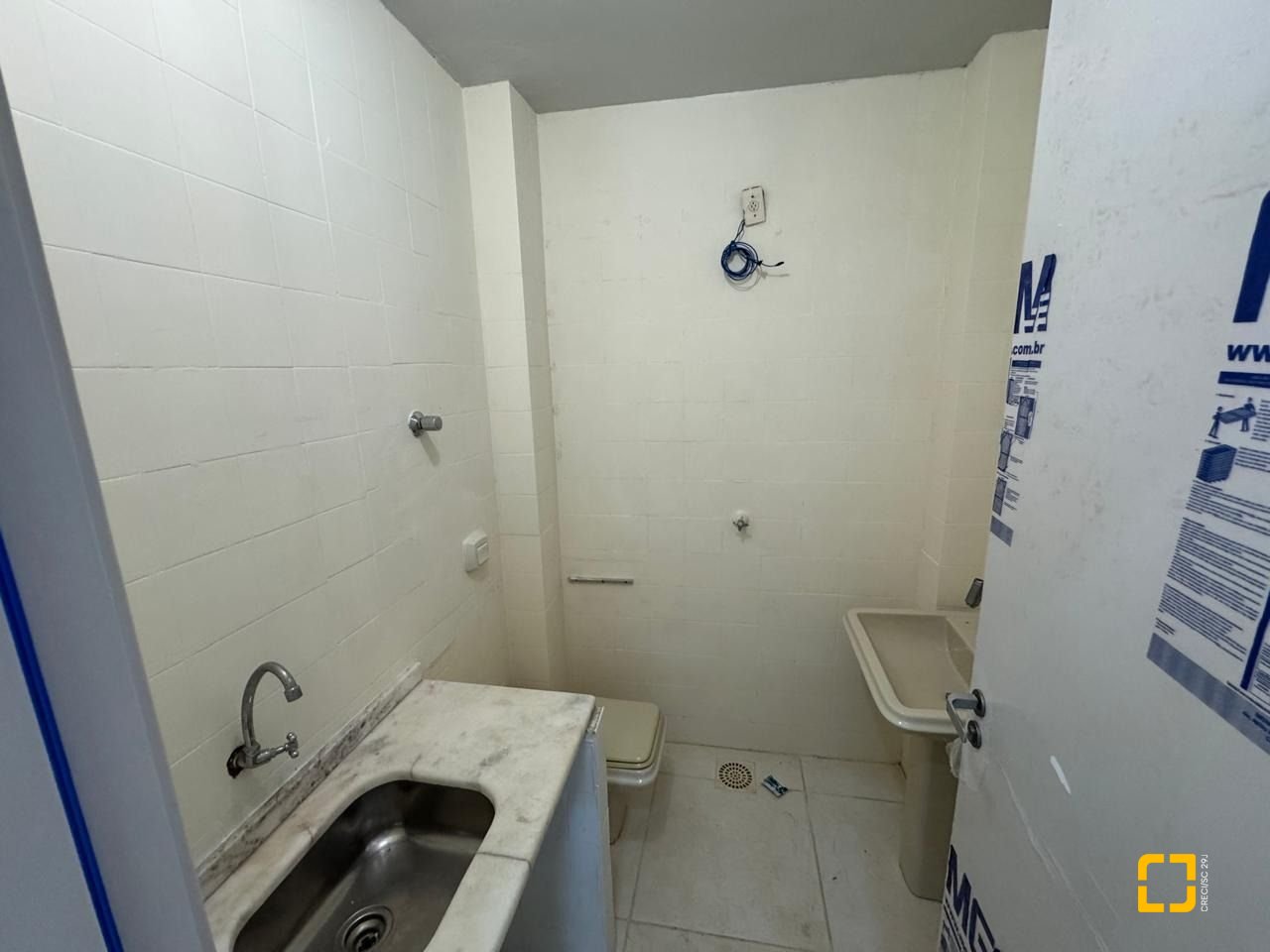 Sala com 43m², no bairro Centro em Florianópolis