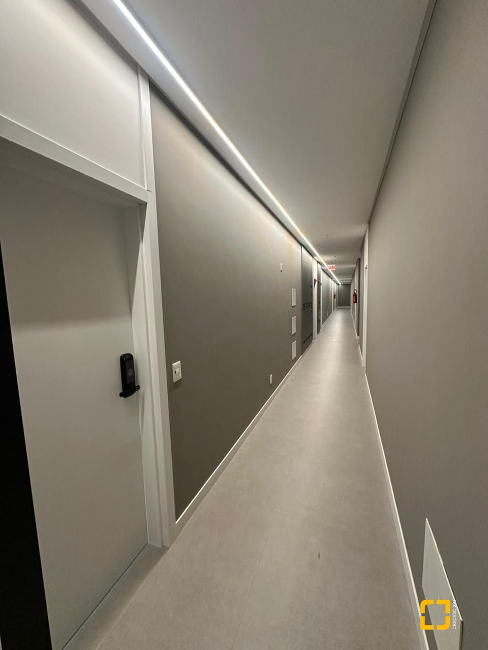 Loft com 37m², 2 quartos (sendo 1 suíte), 1 garagem, no bairro Pantanal em Florianópolis
