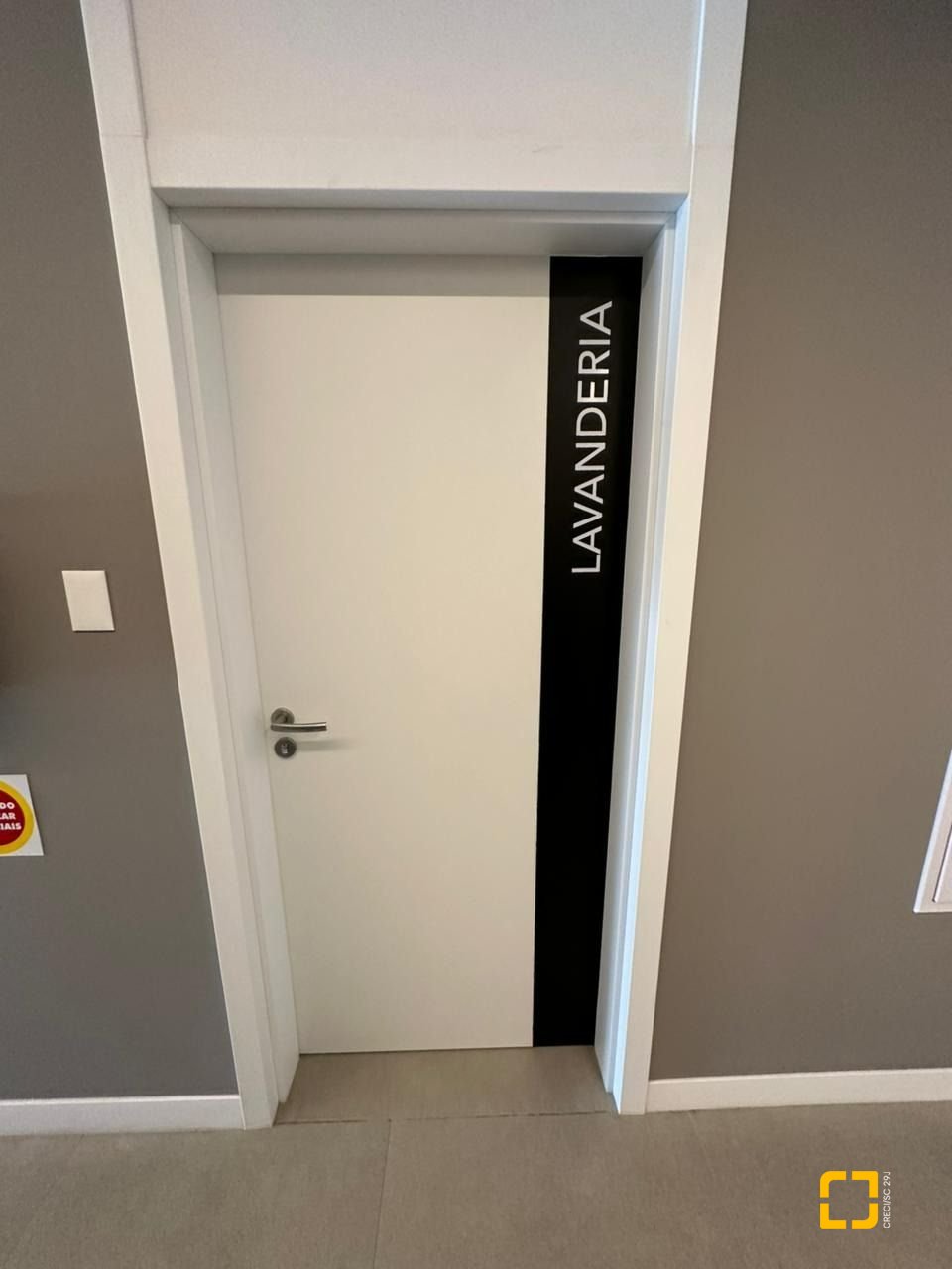 Loft com 37m², 1 quarto (sendo 1 suíte), 1 garagem, no bairro Pantanal em Florianópolis