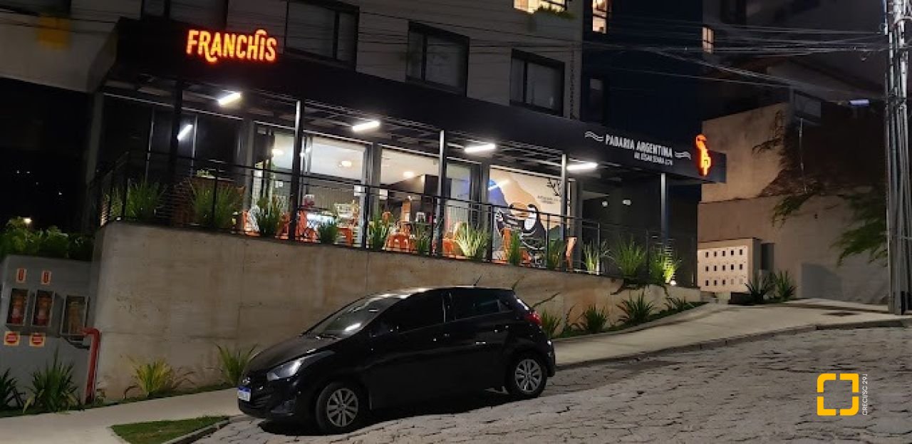 Loja com 69m², no bairro Carvoeira em Florianópolis