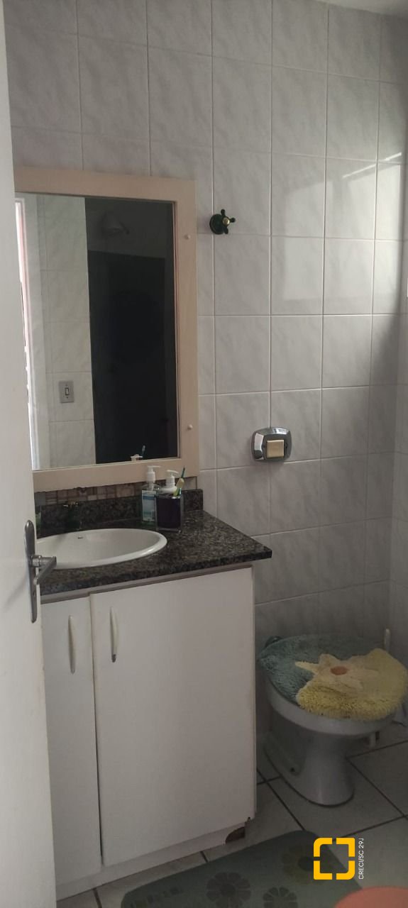 Apartamento com 42m², 1 quarto, 1 garagem, no bairro Canasvieiras em Florianópolis