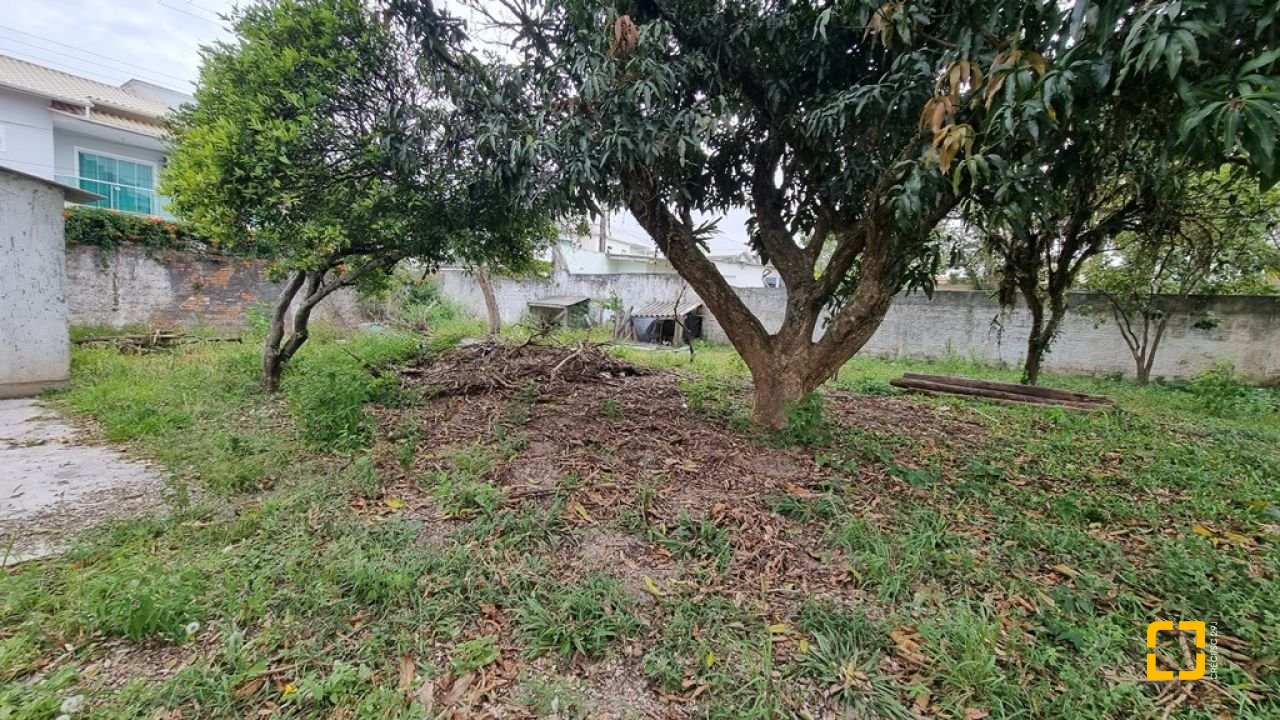 Terreno com 1288m², no bairro Ingleses em Florianópolis