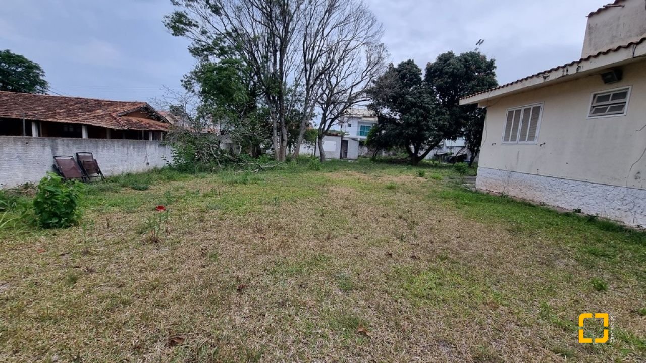 Terreno com 1288m², no bairro Ingleses em Florianópolis