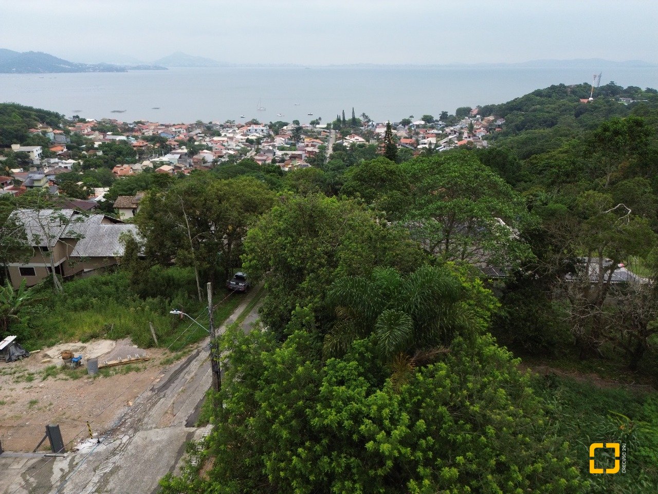 Terreno com 14106m², no bairro Sambaqui em Florianópolis
