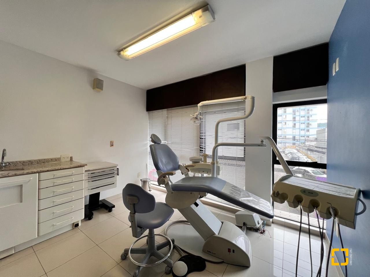 Sala com 163m², 2 garagens, no bairro Centro em Florianópolis