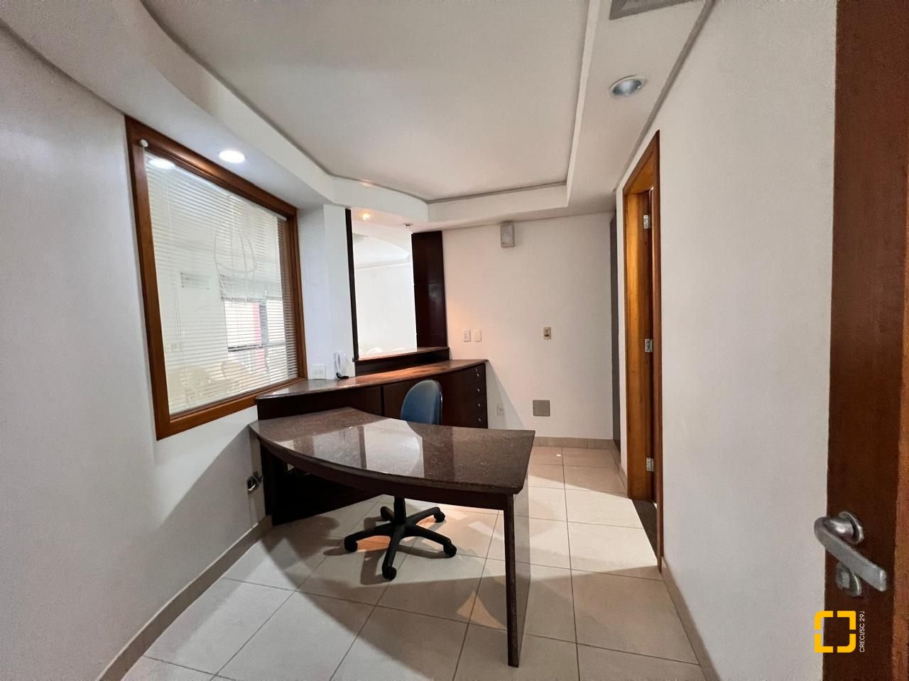 Sala com 163m², 2 garagens, no bairro Centro em Florianópolis