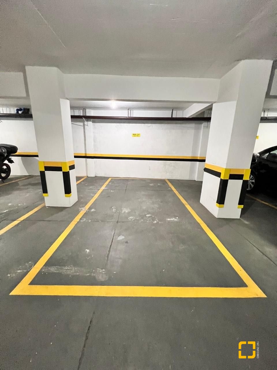 Sala com 163m², 2 garagens, no bairro Centro em Florianópolis