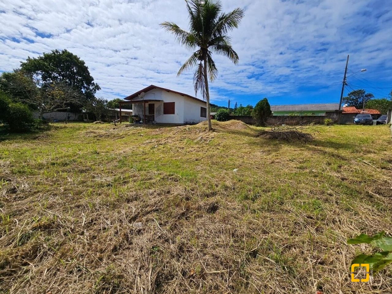 Terreno com 2017m², no bairro Cachoeira do Bom Jesus em Florianópolis