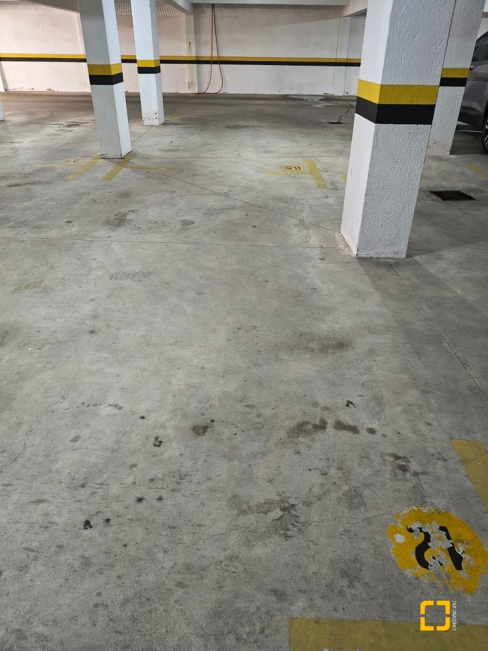 Apartamento com 114m², 5 quartos (sendo 1 suíte), 2 garagens, no bairro Coqueiros em Florianópolis