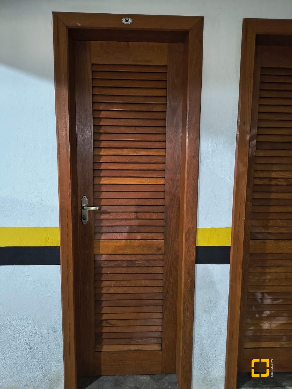 Apartamento com 114m², 5 quartos (sendo 1 suíte), 2 garagens, no bairro Coqueiros em Florianópolis