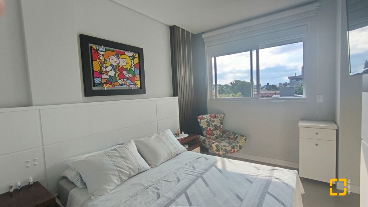 Apartamento com 109m², 4 quartos (sendo 1 suíte), 1 garagem, no bairro Canasvieiras em Florianópolis