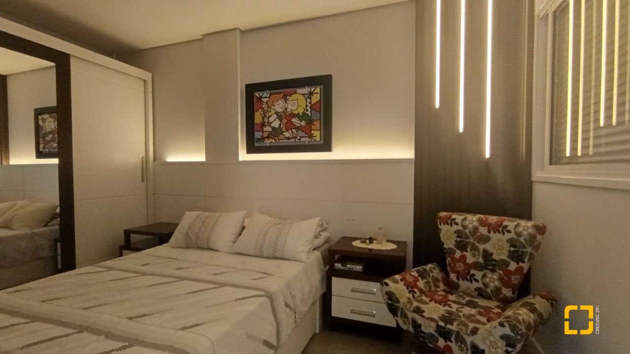 Apartamento com 109m², 4 quartos (sendo 1 suíte), 1 garagem, no bairro Canasvieiras em Florianópolis